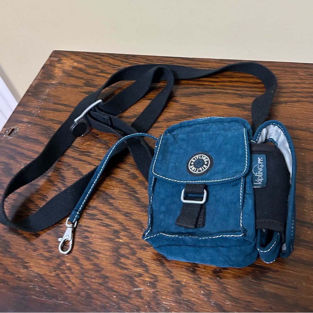 Kipling Teal crossbody bag.